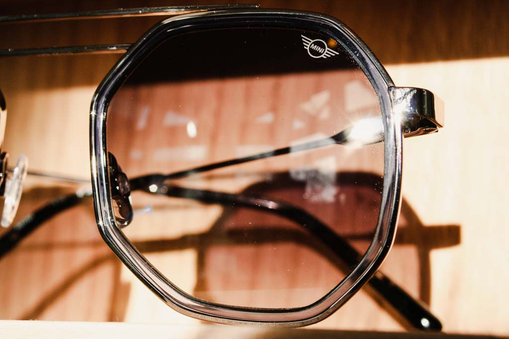 Sonnenbrille_Mini-Eyewear_2_Mod747022.jpg